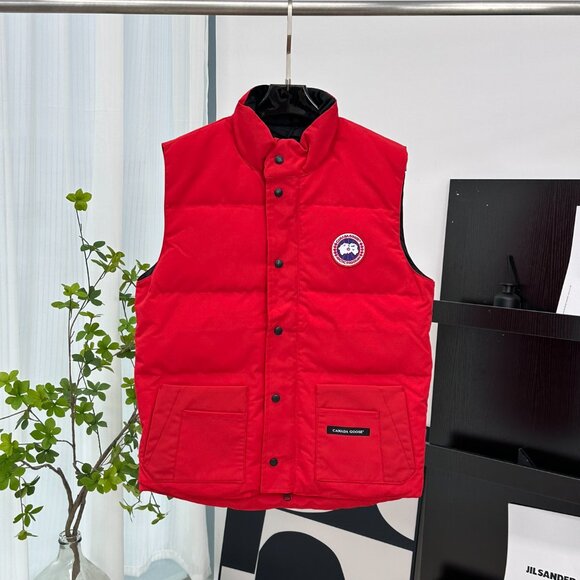 Autentic Canada Goose Mens M Freestyle Down Vest Red - Picture 1 of 6